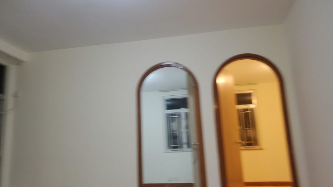 兩道拱門同牆身